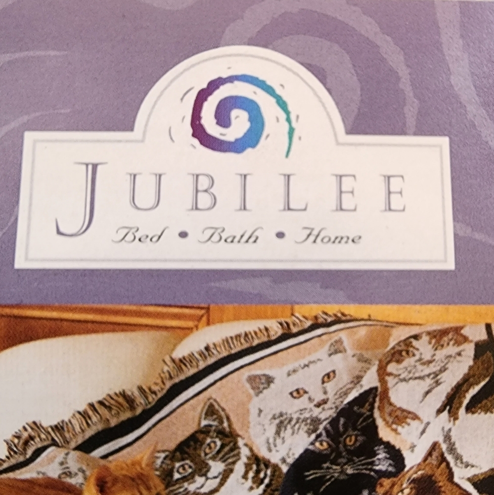 Jubilee Throw - Picture 3 of 7